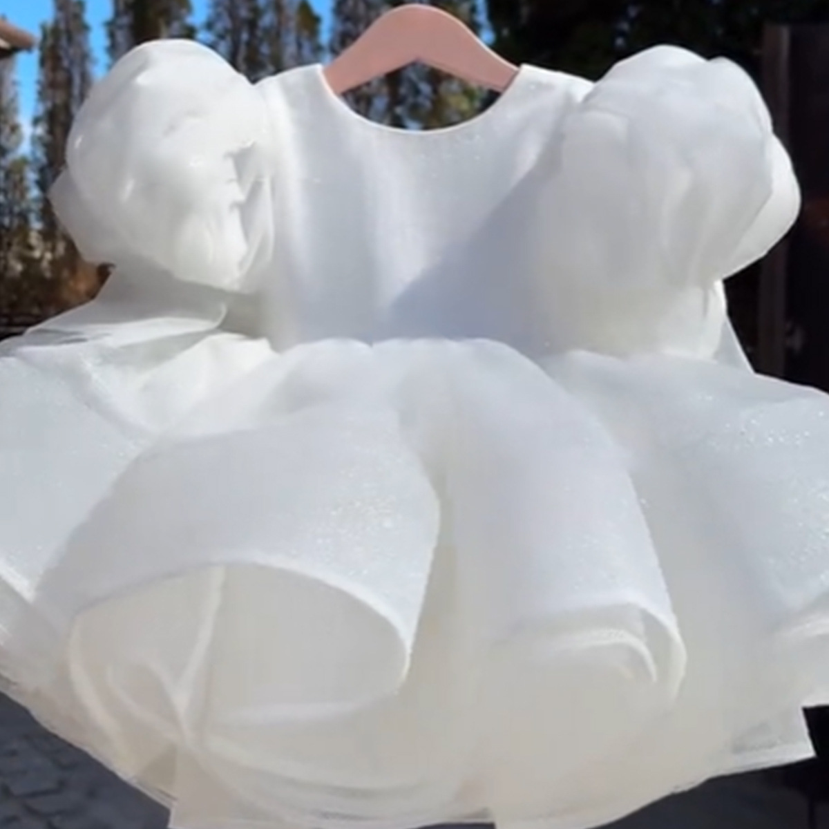 새로운 새틴 럭셔리 소녀 드레스 로즈 레드 버블 슬리브 - Summer Days Clothing 리뷰 및 가격
